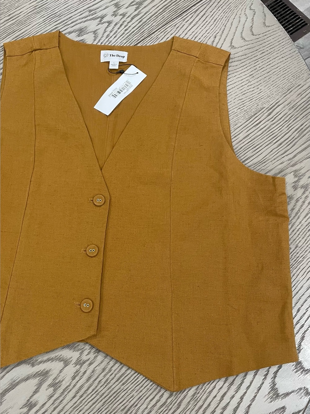 The Drop Women's Mustard Linen-Blend Button Vest